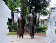 Calais :  statue Charles de Gaulle et Sir Winston Churchil 2