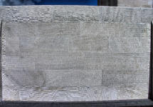 Monument Vimy : détails du mur avec les noms des morts