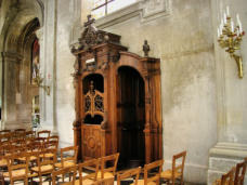 Cambrai : église Notre Dame de Grâce, confessionnal