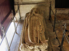 Laon : église Saint Martin, gisant Jeanne de Flandre