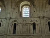 Abbaye bénédictine Sainte Trinité de Lessay, vue intérieure