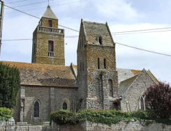 Gatteville : l'église et la tour carrée Saint Romphaire