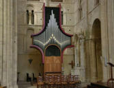 Abbaye bénédictine Sainte Trinité de Lessay, l'orgue vue depuis le transept