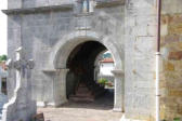 entrée de l'église notre dame de l'assomption d'aïnhoa