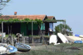 Arcachon : anciennes maisons d'ostréïculteurs .