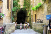 Sarlat la Caneda : la ville médiéviale, fontaine St Marie