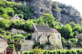 La Roque Gageac : maisons à flanc de falaises