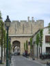 Aigues Mortes : les remparts dans la ville