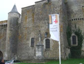 Saint Jean d'alcas : cité médiévale-façadesdes remparts