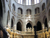 Auch : cathédrale Sainte Marie d'Auch, le choeur avec ses galerie