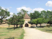 flaran : l'abbaye, jardin et pigeonnier