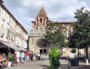 Moissac : place publique devant la cathédrale