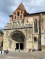 Moissac : église abbatiale Saint Pierre, façade de l'église côté porche d'entrée