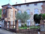 Moissac : Maison particulière aux volets bleu