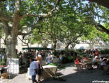 Uzès-la ville-touristes