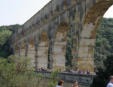 Pont du Gard- arches en partie haute-aqueduc