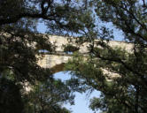 Pont du Gard- arches- vue insolite