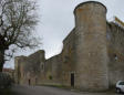 Saint Jean d'alcas : cité médiévale-tour d'angle et remparts