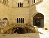 Rocamadour-esplanade du sanctuaire-vue sur l'escalier