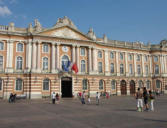 Toulouse-batiment et place du Capitole