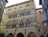 Cordes sur Ciel-façade de la maison du Grand Veneur