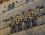 Cordes sur Ciel-fenêtres gothique de la maison du Grand Veneur