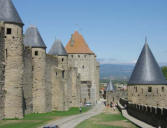Carcassonne-  les lices-espace entre les deux remparts 4