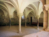 flaran : l'abbaye, voutes sur piliers,salle capitulaire