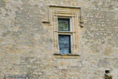 Mane : le prieuré de Salagon, fenêtre