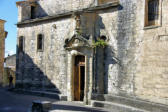 Venasque : portail d'entrée de l'église