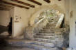 entrevaux : escalier pierre vers un autre étage