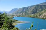 Vallée de l'Ubaye : vue sur le lac ,plages montagnes 