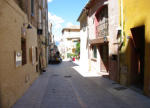 Saint Tropèze : rue de la ville