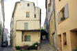Forcalquier : rue et maisons de la vieille ville