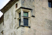 Mane : le prieuré de Salagon, fenêtre en angle