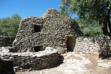 Gordes : le village des Boriessoue à cochons 