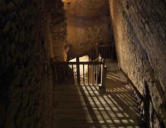 Talmont Saint Hilaire  : escalier central de la tour du château