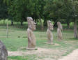 Le château de la Guignardière à Avrillé : parcours des Menhirs