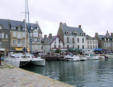 Le Croisic - le port, catamaran à quai