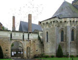 Château de Martigné Briant, l'entrée