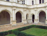 Abbaye de Fontevraud :le cloître