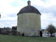 Brézé : le château, le pigeonnier