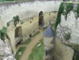 Brézé : le château, les douves fortifiées