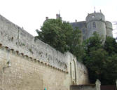 Montreuil Bellay : muraille du château
