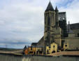 Saumur : le château, vue sur la cour intérieure et les décors des animations