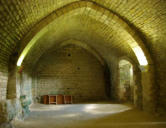 Maillezais   ( le marais poitevin ) l'abbaye Saint Pierre réfectoire, dortoir, stockage du sel, on ne sait à qui l'atribuer