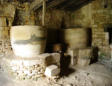 Maillezais   ( le marais poitevin ) l'abbaye stockage des denrées