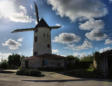 Rairé   ( le moulin ) fin de journée, le moulin s'arrête