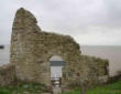 Talmont sur Gironde reste de fortifications menant aux carrelets