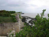 Talmont sur Gironde : vue sur la côte depuis l'église Radegonde
